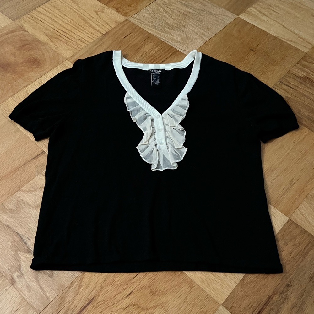 Vintage Bob Mackie Studio Black and White Ruffle Collar Top